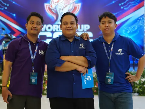 Tim Life Future di depan panggung World Cup CGC Indonesia 2026
