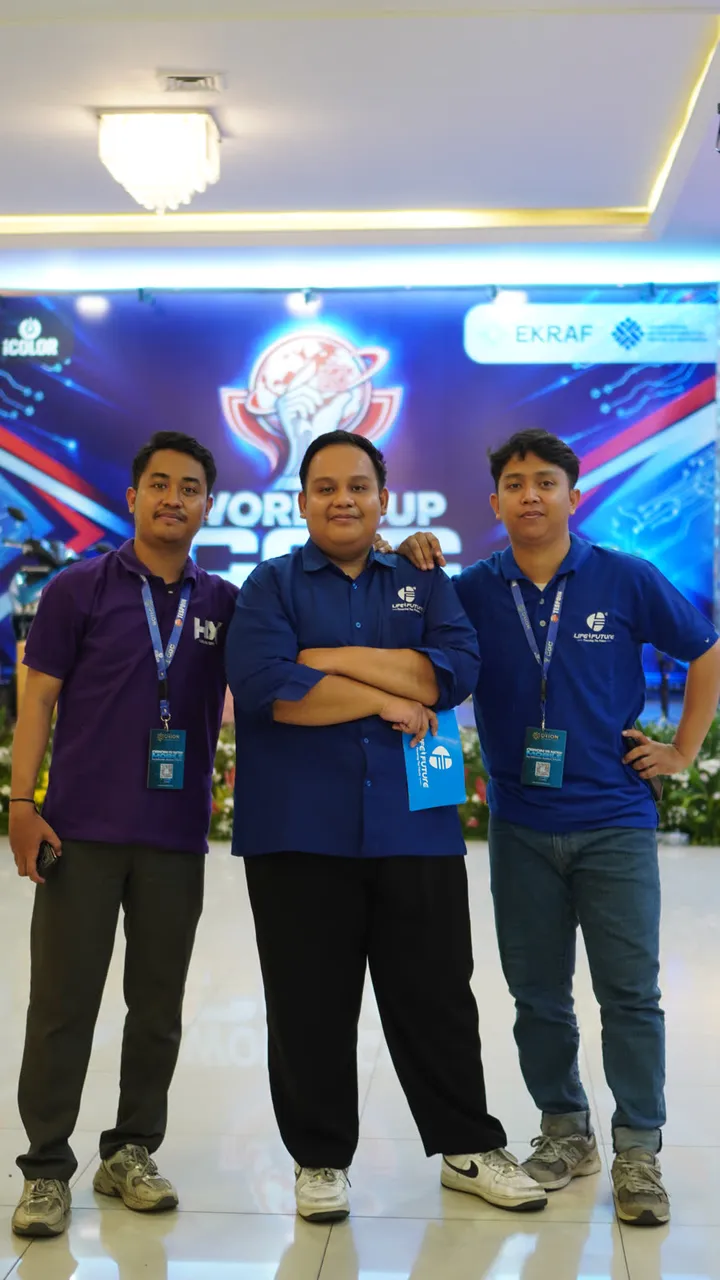 Tim Life Future di depan panggung World Cup CGC Indonesia 2026
